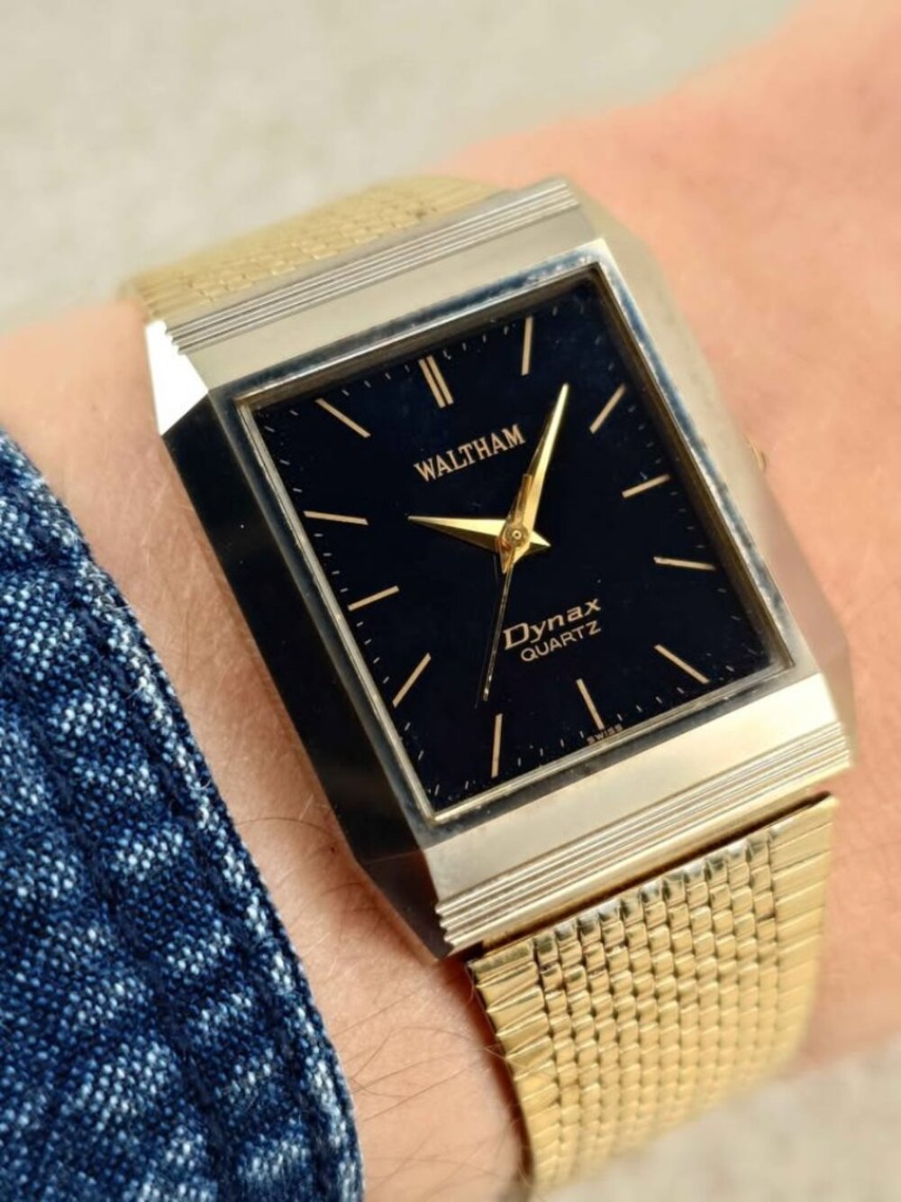 Waltham Dynax Men's Watch Quartz 2103192 Tank Rectangular Black Dial 26mm Swiss
